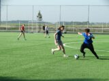 Laatste training S.K.N.W.K. JO11-1JM van seizoen 2022-2023 (partijtje tegen de ouders) (177/221)